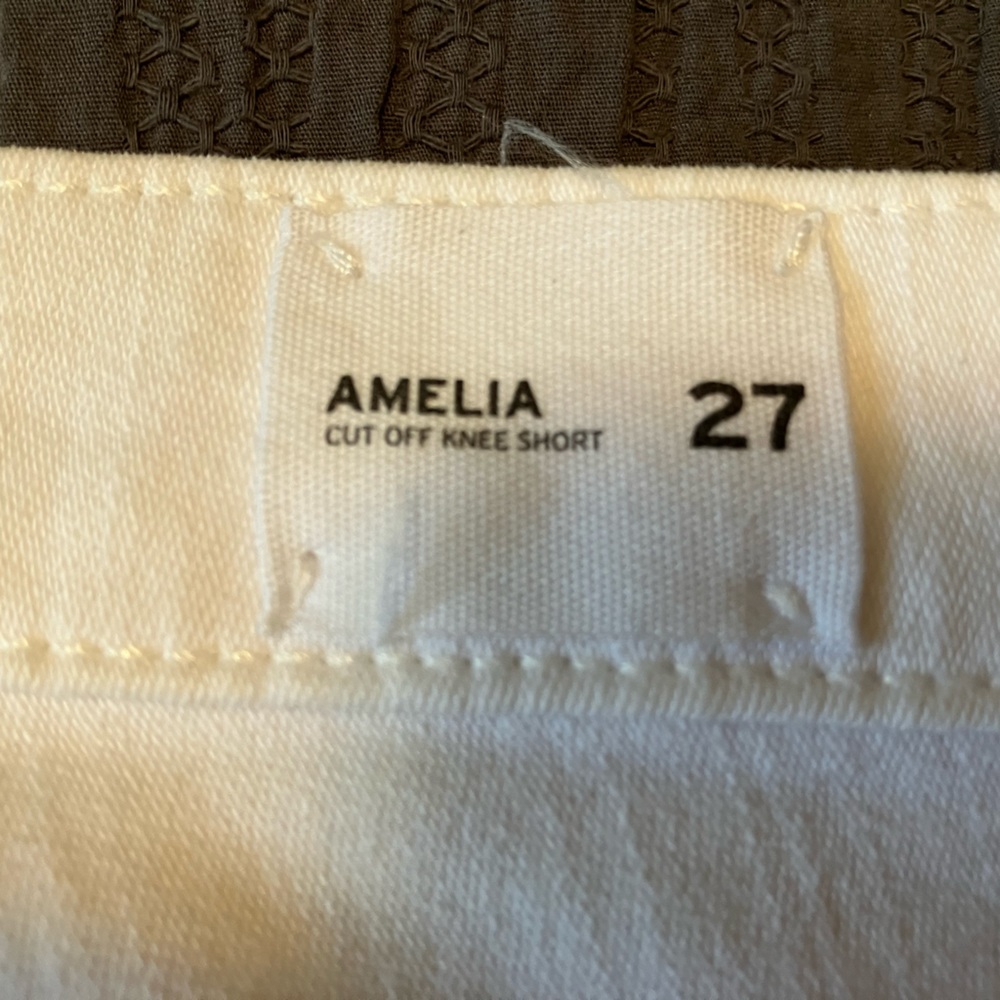 Women’s Hudson Shorts - Picture 4 of 5